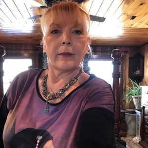 Meet your Posher, Teresa